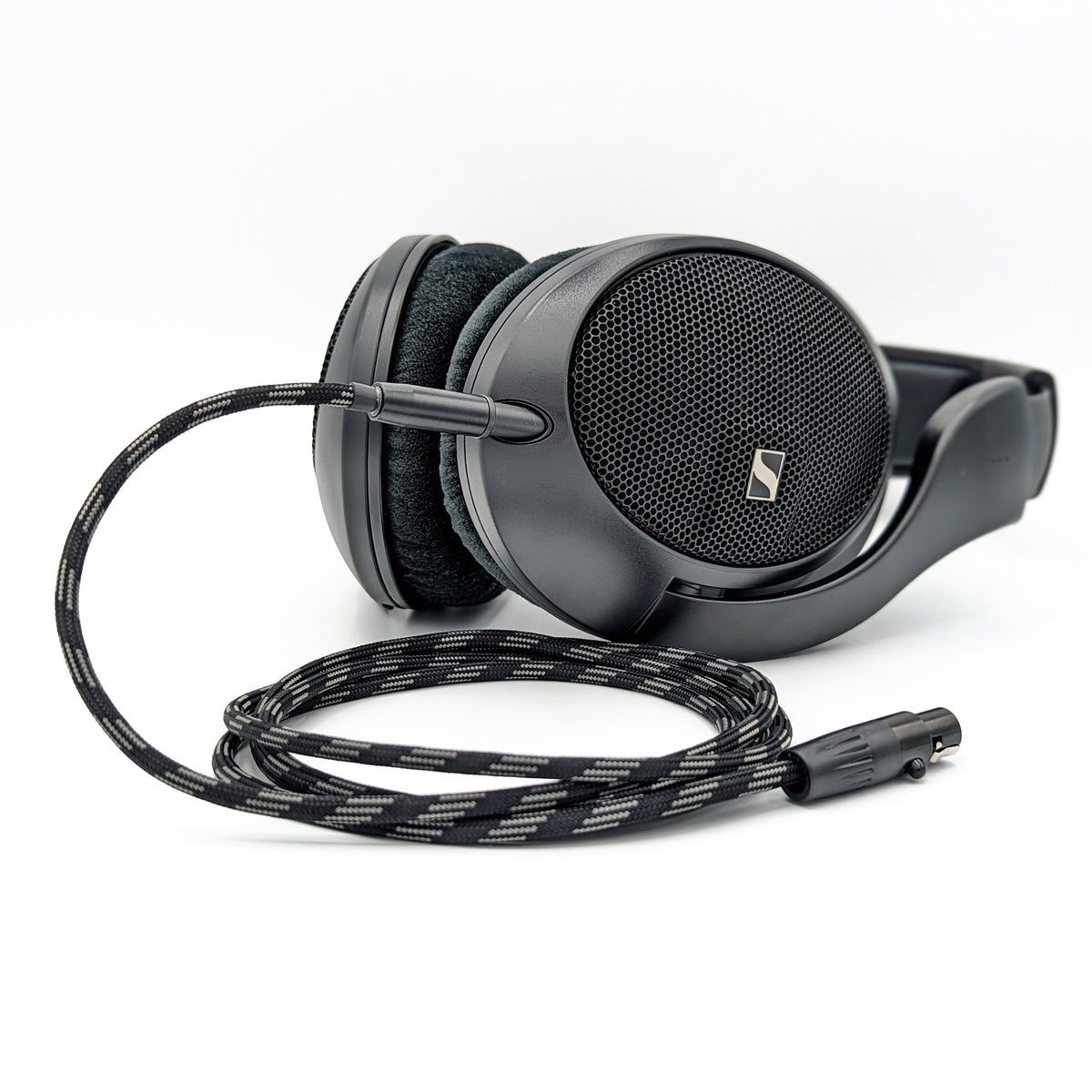 HC-6-B: Locking Balanced Capable Headphone Cable for HD 505