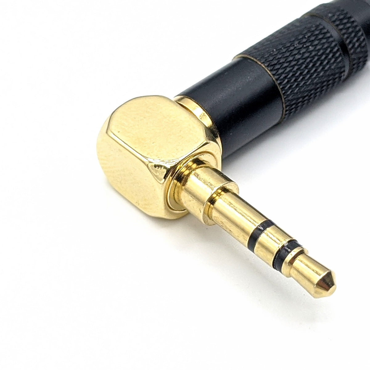 HC3 90° 3.5mm TRS Headphone Cable Hart Audio Cables