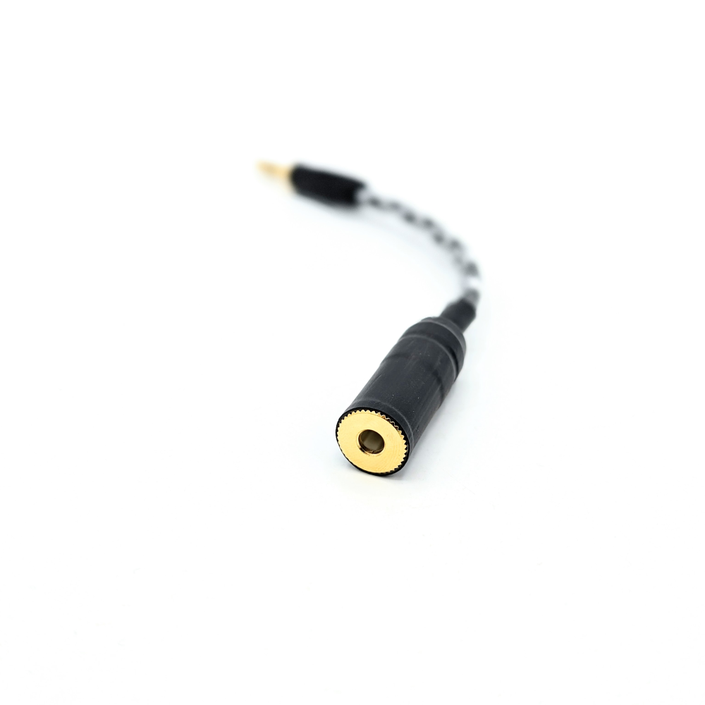 AC44-3 : 4.4mm to 4-pin XLR adapter