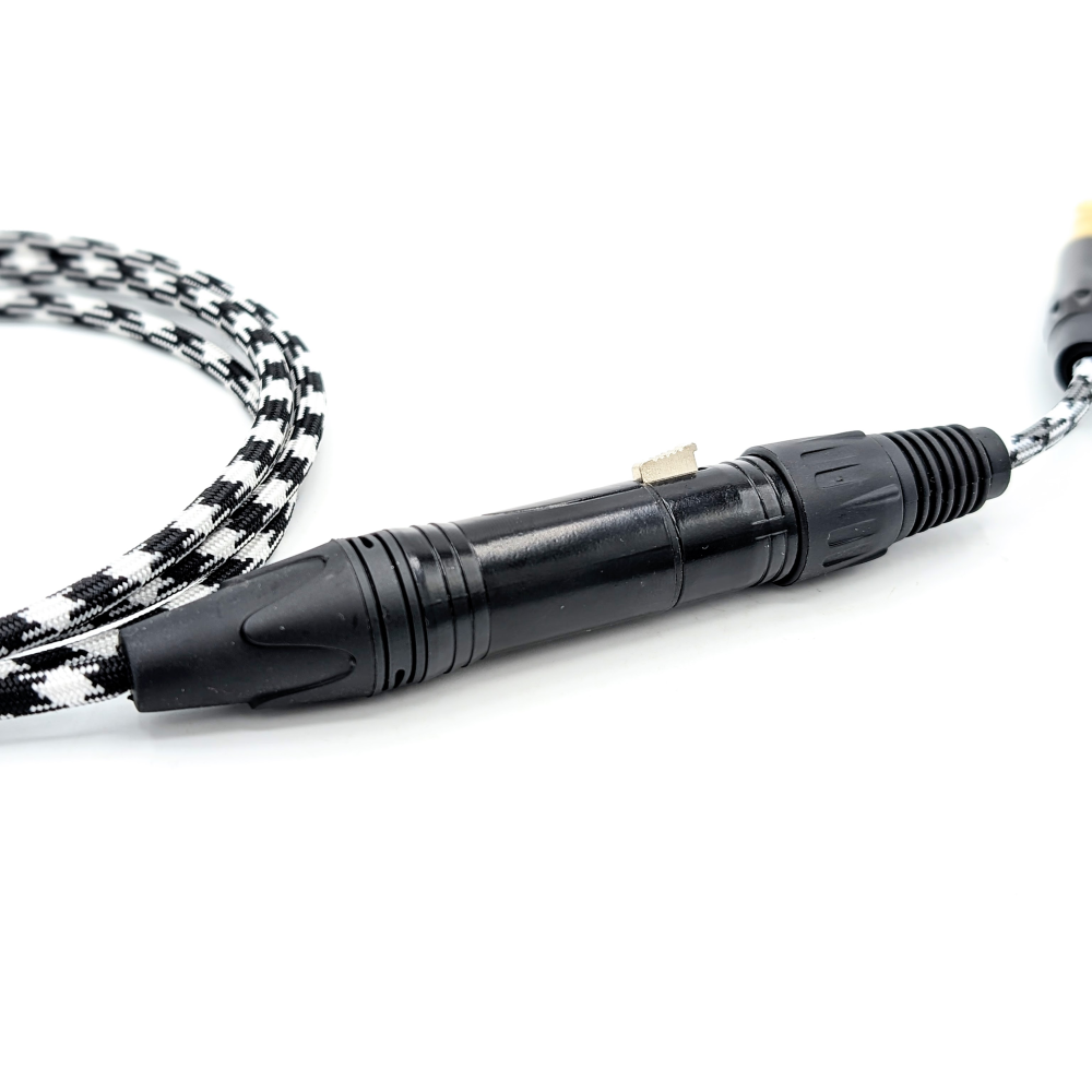 AC4X-6 : 4-pin XLR to 4.4mm (Pentaconn) adapter – Hart Audio Cables AC4X-6 : 4-pin XLR to 4.4mm (Pentaconn) adapter – Hart Audio Cables