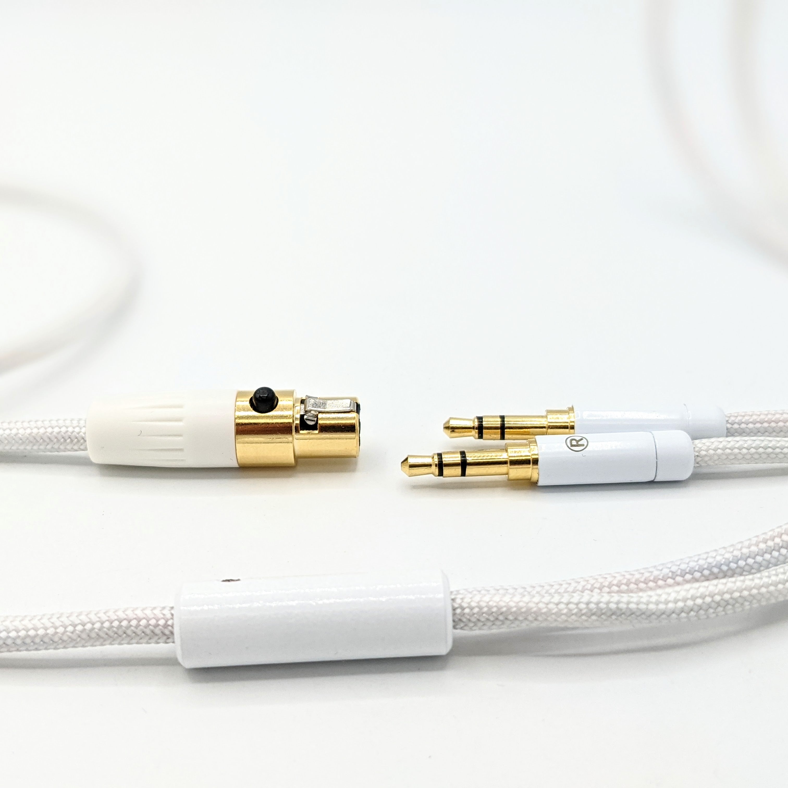 "Whiteout" HC-9 Dual 3.5mm TRS Headphone Cable
